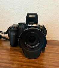 Panasonic LUMIX DMC-FZ200