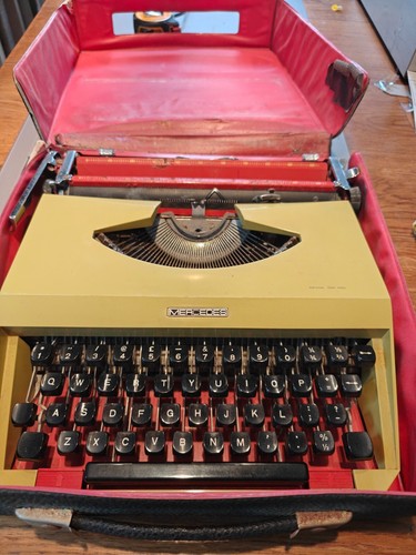 Mercedes typewriter
