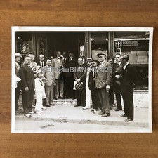 Fotografia Vintage Anni 30 24x18 - FOTO DI GRUPPO ESTERNO NEGOZIO RADIOTELEFONIA