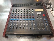 Mixer audio professionale