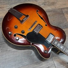 Gutiar elettrico YAMAHA AE-12