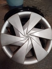 Cerchi in ferro originali Toyota Yaris/Aygo 15x5 borchie e sensori Pressione 