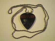 GC- CIONDOLO / COLLANA a forma