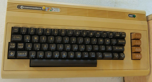 Commodore vic scatola pane - vic, 20