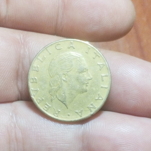 Repubblica italiana 200lire - italiana,