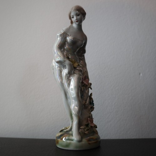 Statua porcellana dipinta a - statua, in