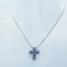 CIONDOLO CROCE DAMIANI IN ORO BIANCO 18 KT con DIAMANTI e ZAFFIRI