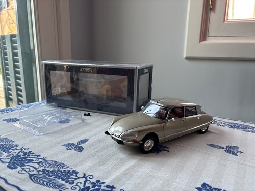 Modellino statico auto