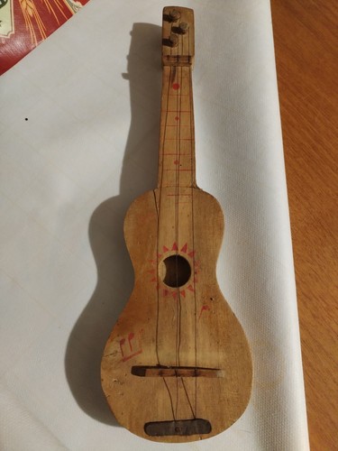 Chitarra giocattolo legno - legno,