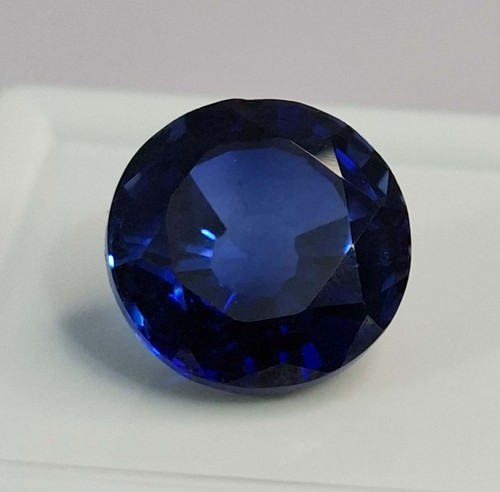 Tanzanite blu scuro taglio