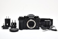 FUJIFILM X-T5 mirrorless NERO