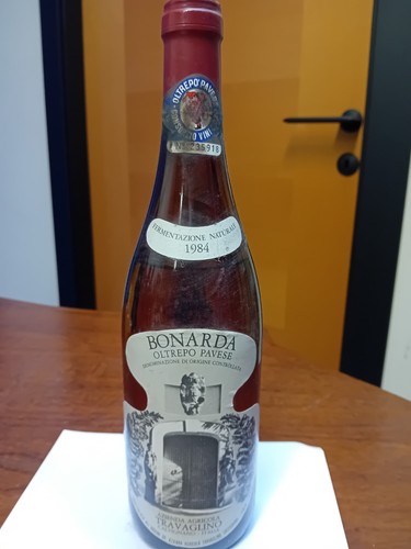 Antica bottiglia vino rosso - antica,