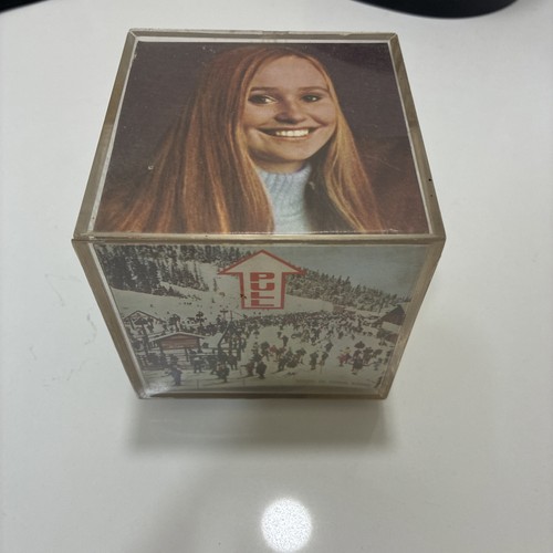 Music box cubo - , vintage