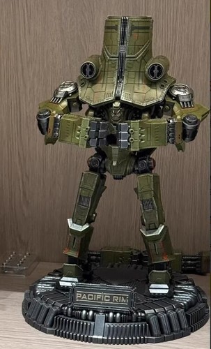 Modellino action figure