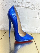 Scarpe con tacco ultra alto 16