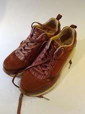 Skechers First Class