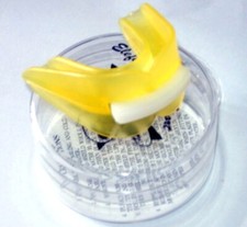 PARADENTI DOPPIO GIALLO BOXE BOXING KICKBOXING KARATE SHOOT GUM SHIELD PROTECT