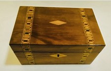 Antica scatola in legno