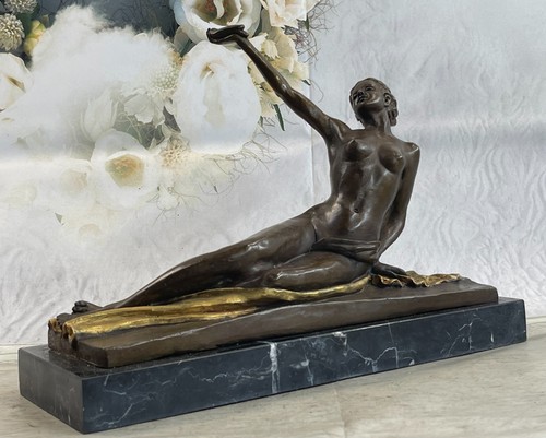 Art deco sculpture - deco,