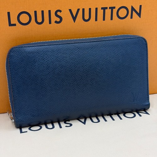 Louis vuitton taiga - louis, zippy