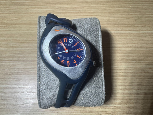 Leggi info raro orologio - info,