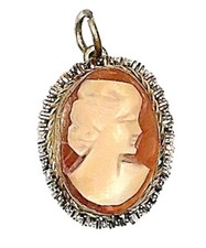 Art. 105 Cameo Ciondolo Nuovo