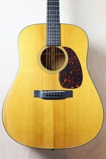 Chitarra acustica Martin D-18V