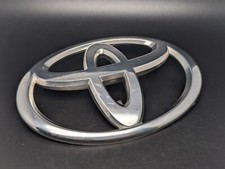TOYOTA AURIS 75312-02040 LOGO SIGLA EMBLEMA FREGIO STEMMA SCRITTA BADGE TARGA