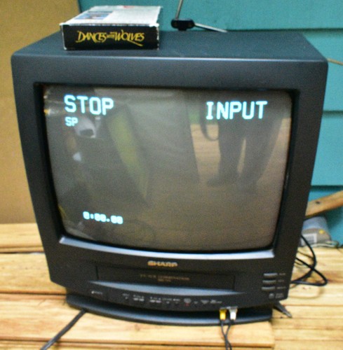 Sharp crt vcr combo - 13",
