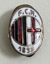 MILAN vecchio distintivo