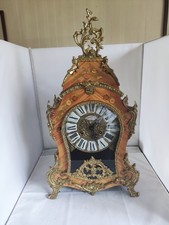 Prestigiosa coppia di orologi Boulle a pendolo stile Luigi XV 