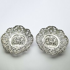 Antico set di vassoi