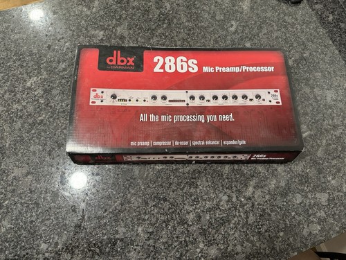 preamplificatore/processore
