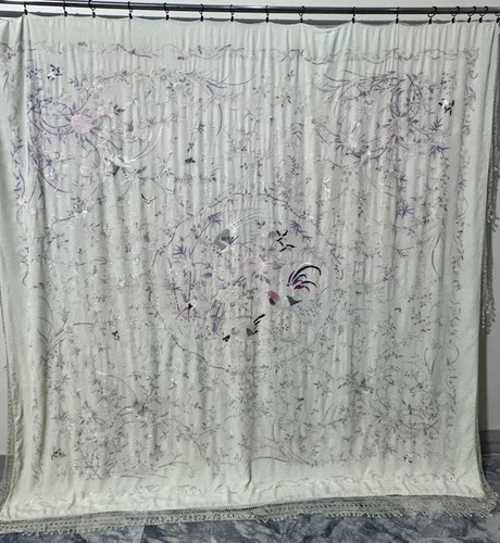 Antico letto copriletto