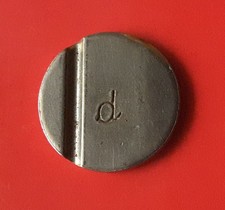 GETTONE CON LETTERA D (RARO)