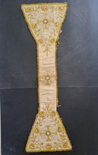 MANIPOLO   CON RICAMI METALLICI IN FILO ORO  - CM 73 (Periodo 1800) (5)