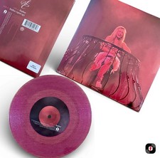 Sabrina Carpenter Feather 7"