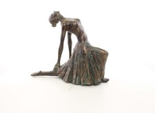 Statuina ballerina ballerina