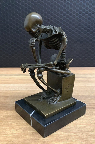 Statua bronzo scheletro 15 - in,