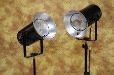 Kit illuminazione flash studio professionale - con 2 unità Bowens Monolite 400D