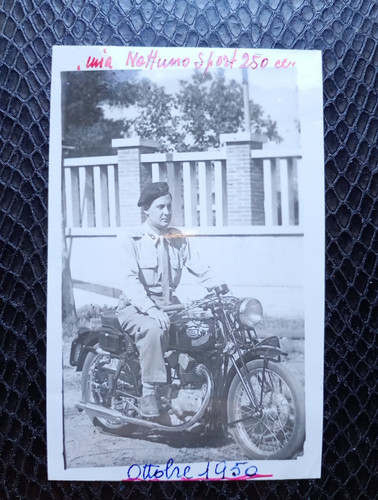 Motociclista porta ordini - e.i.,