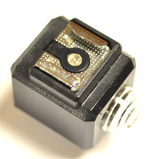 Hot shoes flash slave elettronico come da foto. TESTATO.