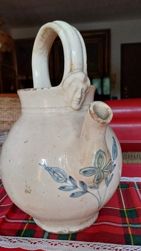 Versatoio maiolica di - in,