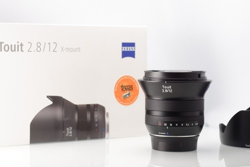 Zeiss touit 12mm fujifilm - zeiss,