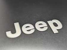 JEEP LOGO SATINATO SIGLA EMBLEMA FREGIO STEMMA SCRITTA BADGE TARGA TARGHETTA