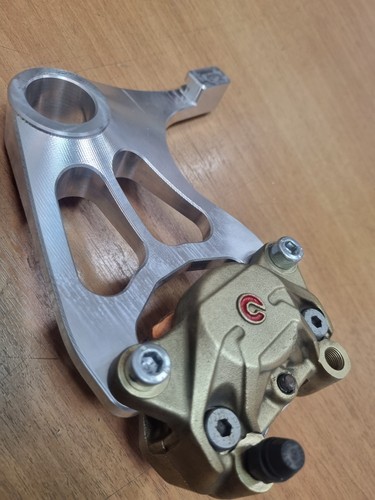 Pinza brembo posteriore suzuki - pinza,