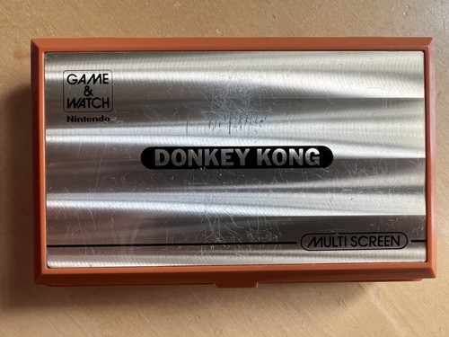 Donkey kong game watch - kong,