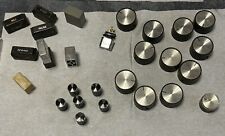 Pomelli, tasti, manopole per radio e stereo vintage
