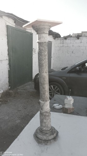 Colonna marmo con - in,