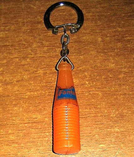 Portachiavi bottiglia fanta - bottiglia,
